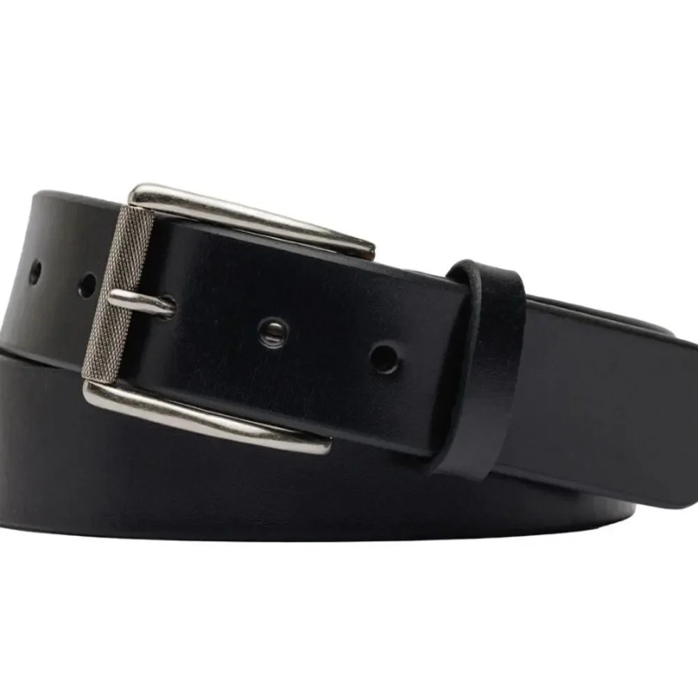 W. Kleinberg Black Leather Belt with Timeless Elegance